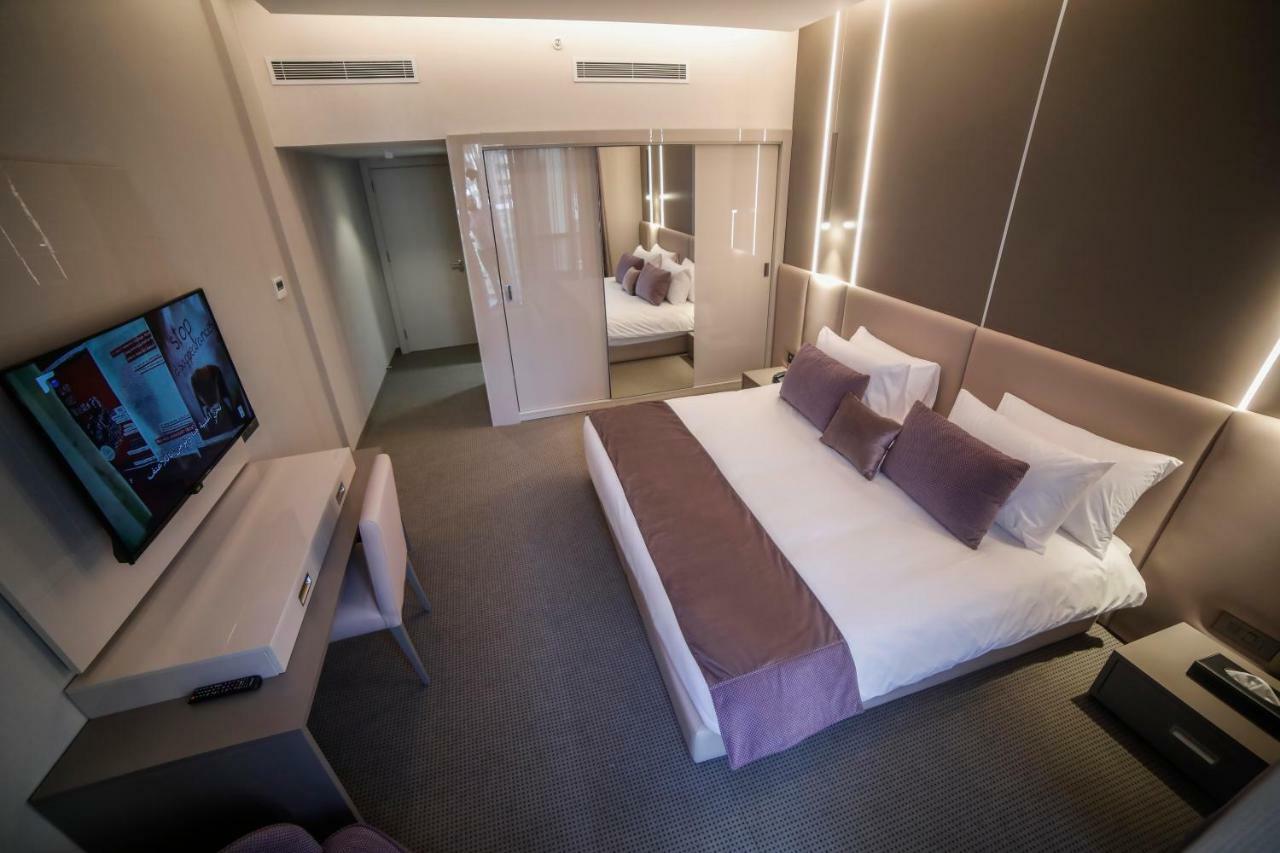 Hotel Rawsheh 51 Beirut Esterno foto