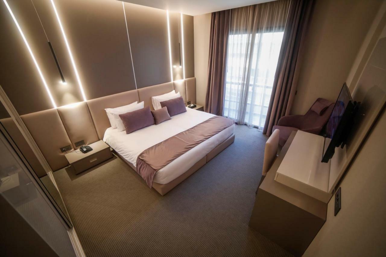 Hotel Rawsheh 51 Beirut Esterno foto