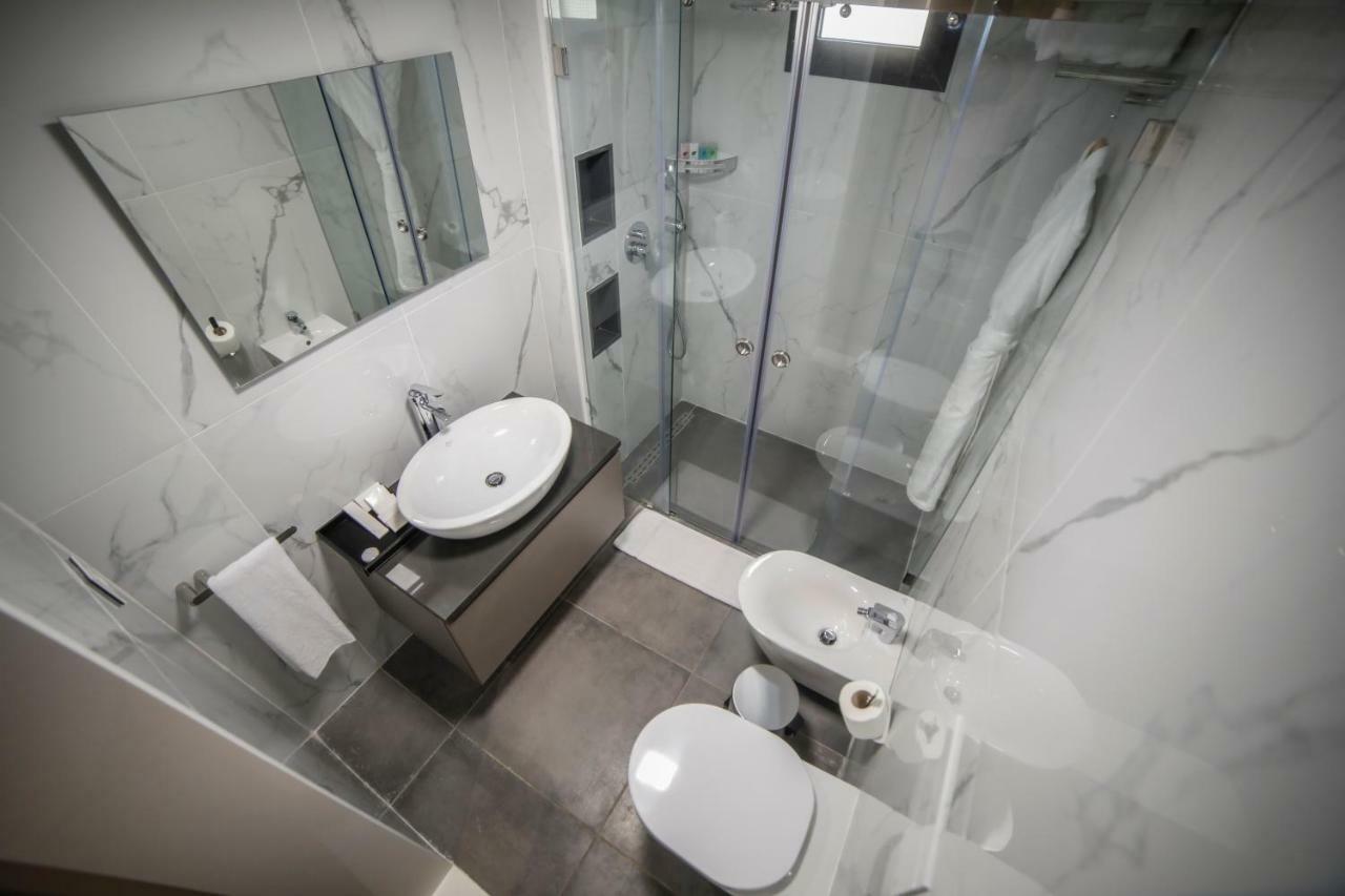 Hotel Rawsheh 51 Beirut Esterno foto