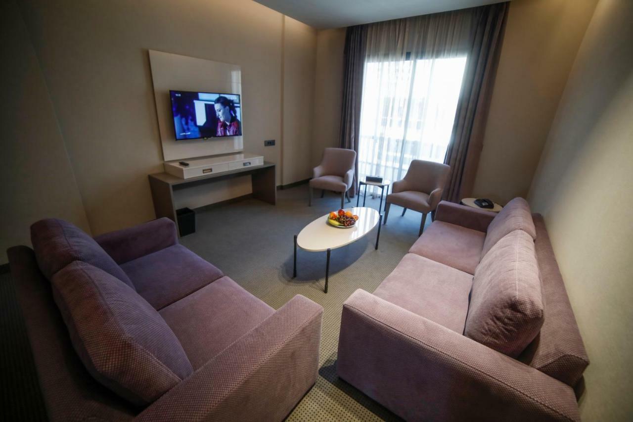 Hotel Rawsheh 51 Beirut Esterno foto