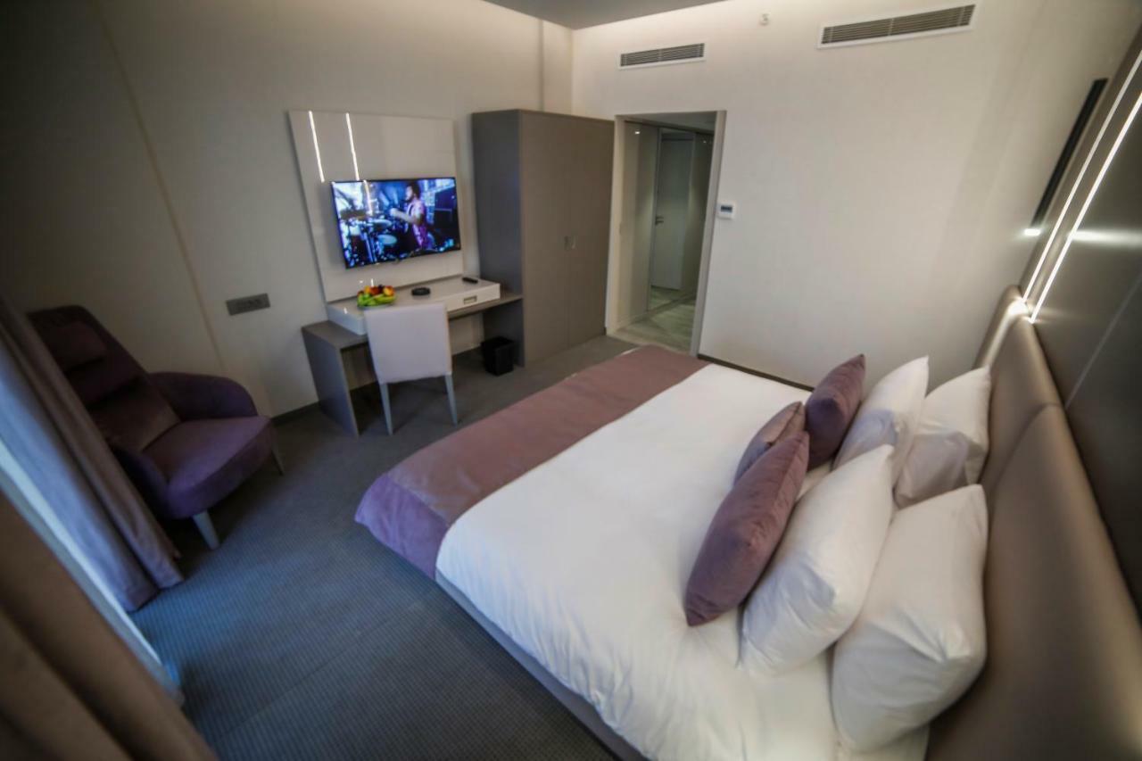 Hotel Rawsheh 51 Beirut Esterno foto